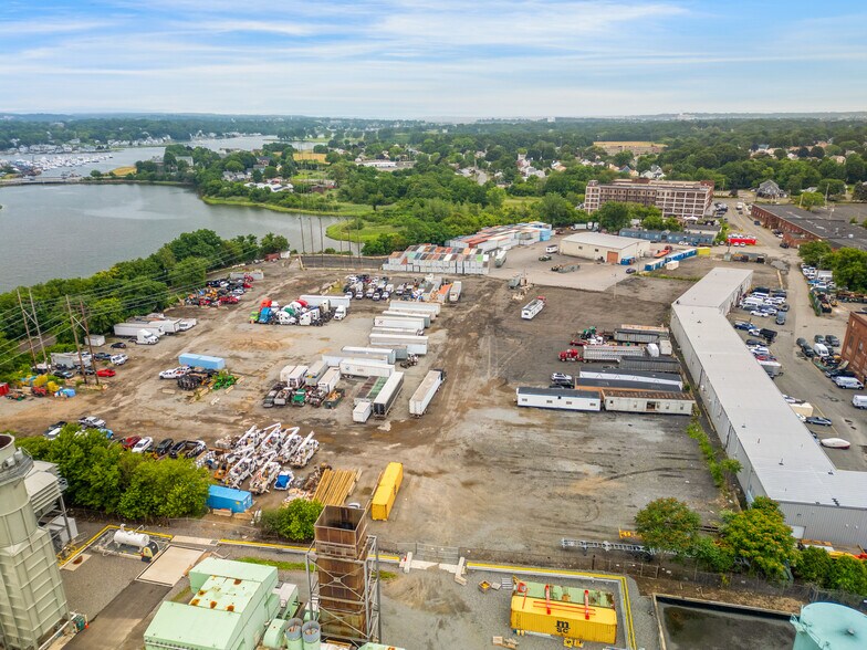 56-58R Pulaski St, Peabody, MA à louer - Photo de l’immeuble – Image 3 sur 6