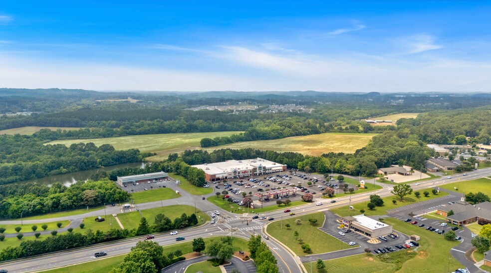815 West Avenue, Cartersville, GA à vendre - Photo de l’immeuble – Image 3 sur 5