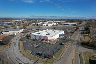 1130 E Walnut St, Carbondale, IL - VUE AÉRIENNE  vue de carte - Image1