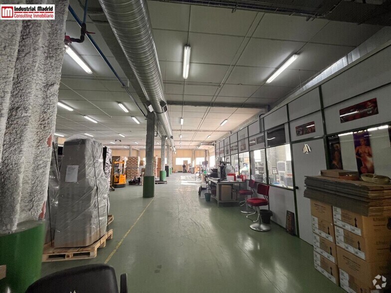 Industriel/Logistique dans Arganda del Rey, Madrid à vendre - Photo de l’immeuble – Image 3 sur 46