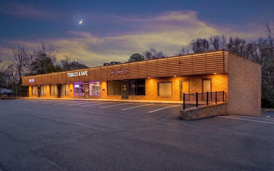 110 E Butler Rd, Mauldin, SC à vendre - Photo de l’immeuble – Image 3 sur 22