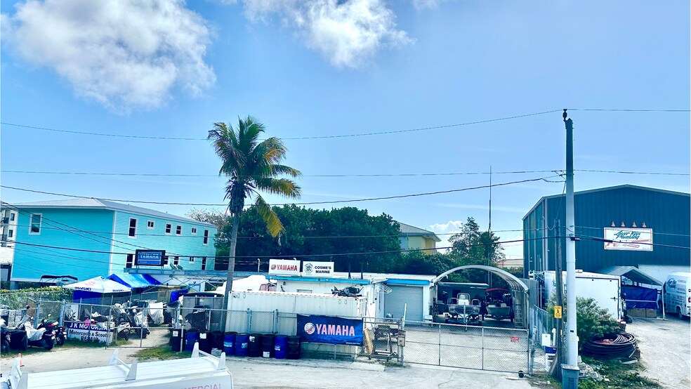 5670 Laurel Ave, Key West, FL à vendre - Photo de l’immeuble – Image 1 sur 13