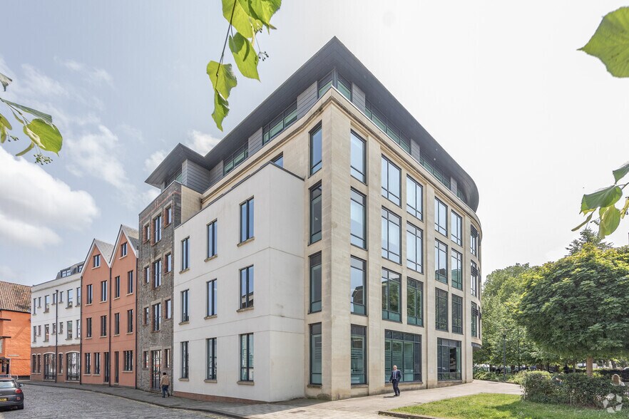 66 Queen Sq, Bristol à louer - Photo de l’immeuble – Image 2 sur 4