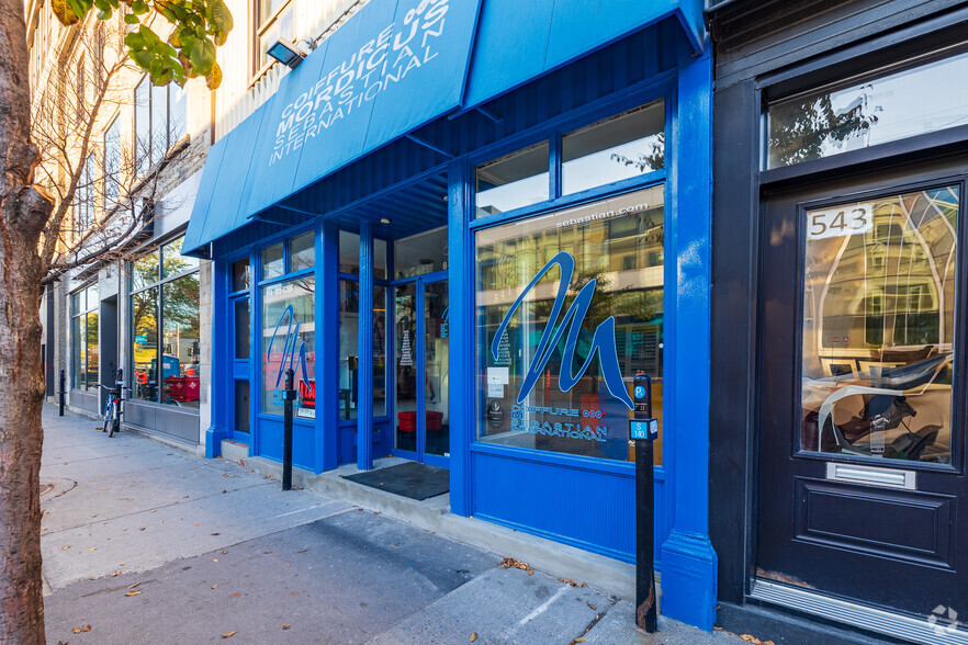 539-541A Rue Ontario E, Montréal, QC à louer - Photo de l’immeuble – Image 3 sur 3