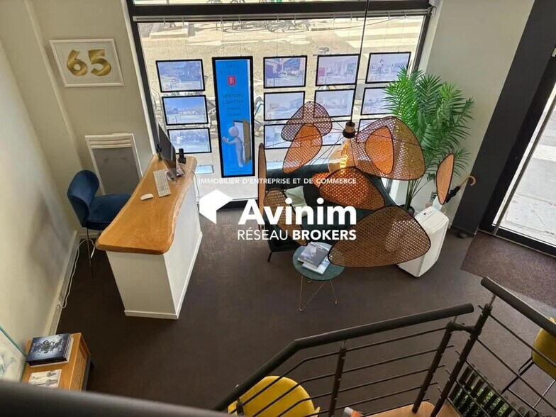 Local commercial dans Paris à louer - Hall d’entrée – Image 2 sur 6