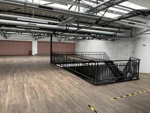 Local d'activités dans Nanterre à vendre Photo intérieure– Image 2 sur 5