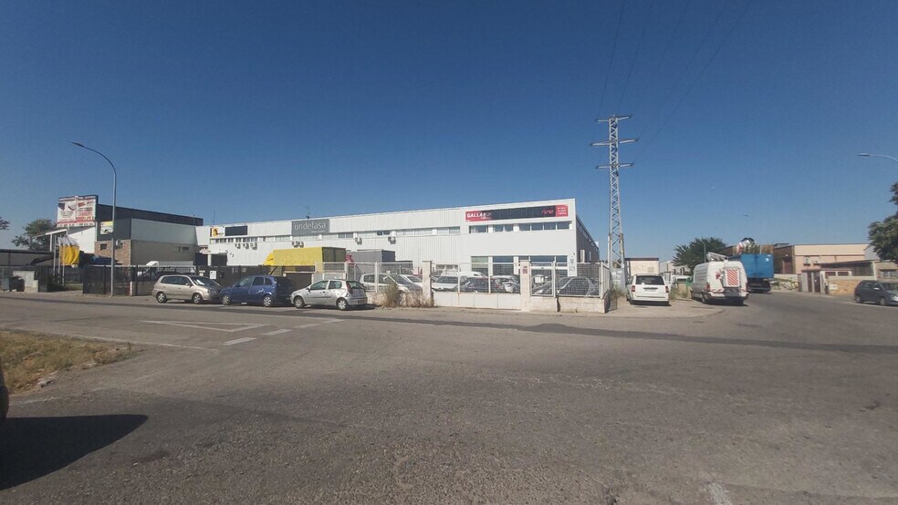 Calle Derbi, 12, Loeches, Madrid à vendre - Photo principale – Image 1 sur 5