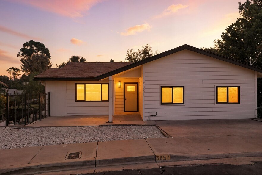 5067 Alumni Pl, San Diego, CA à vendre - Photo de l’immeuble – Image 2 sur 51