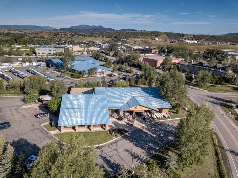 1855 Shield Dr, Steamboat Springs, CO à vendre - Photo de l’immeuble – Image 3 sur 23