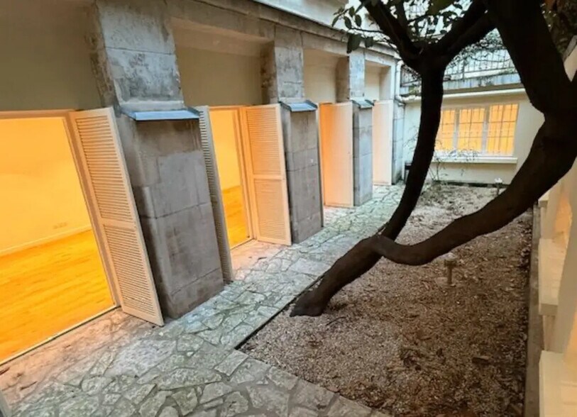 Local commercial dans Paris à louer - Photo intérieure – Image 2 sur 4