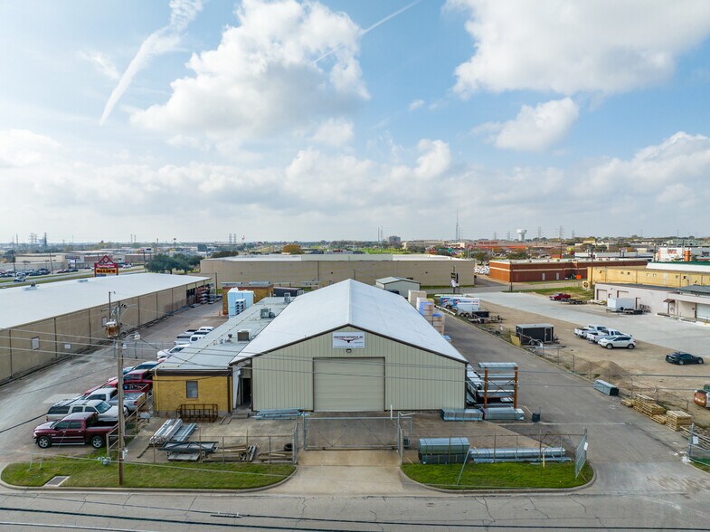 106 Factory Dr, Waco, TX à louer - Photo de l’immeuble – Image 2 sur 4