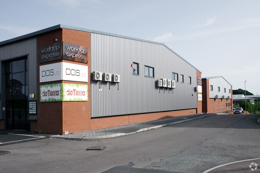 Baird Rd, Quedgeley à vendre - Photo de l’immeuble – Image 2 sur 9