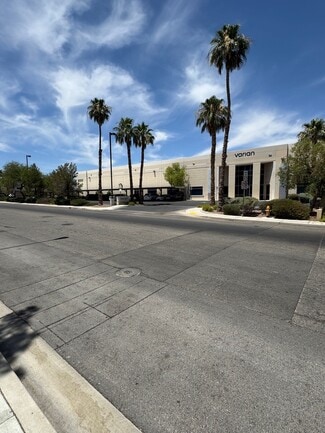 Plus de détails pour 1660 Pama Ln, Las Vegas, NV - Industriel/Logistique à louer