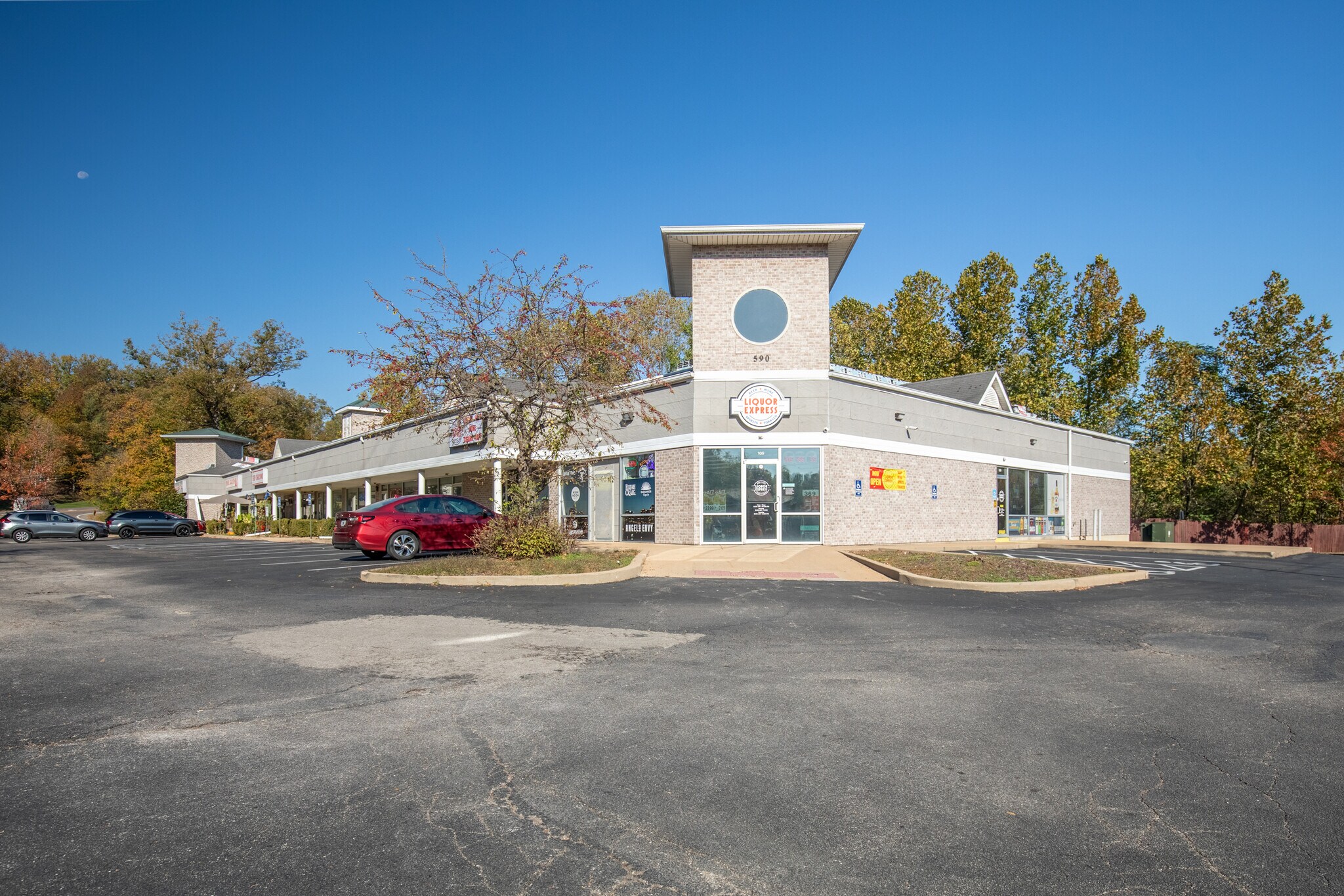 590 Vance Rd, Valley Park, MO à louer Photo principale– Image 1 sur 10