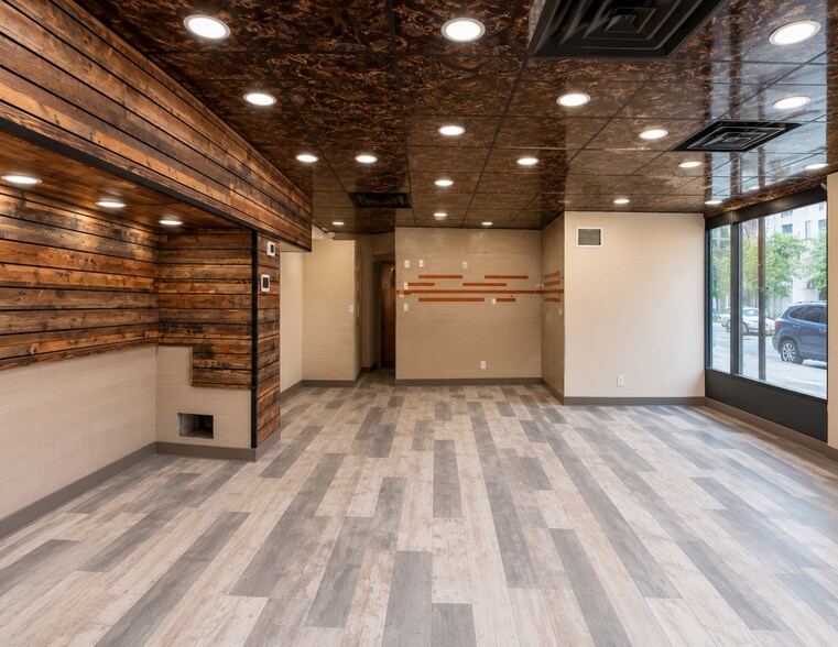 400 E 57th St, New York, NY à louer - Photo de l’immeuble – Image 3 sur 5