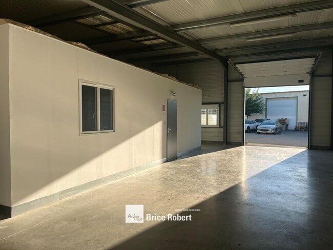 Plus de détails pour 5 Boulevard Marcel Dassault, Jonage - Local d'activités à louer