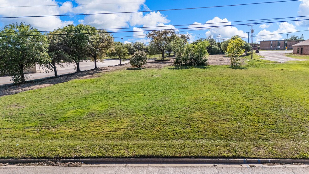 720 N New Rd, Waco, TX à vendre - Photo de l’immeuble – Image 3 sur 55