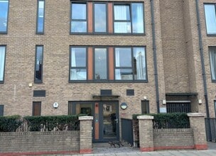 77-91 Hartfield Rd, Londres à louer Photo de l’immeuble– Image 1 sur 5