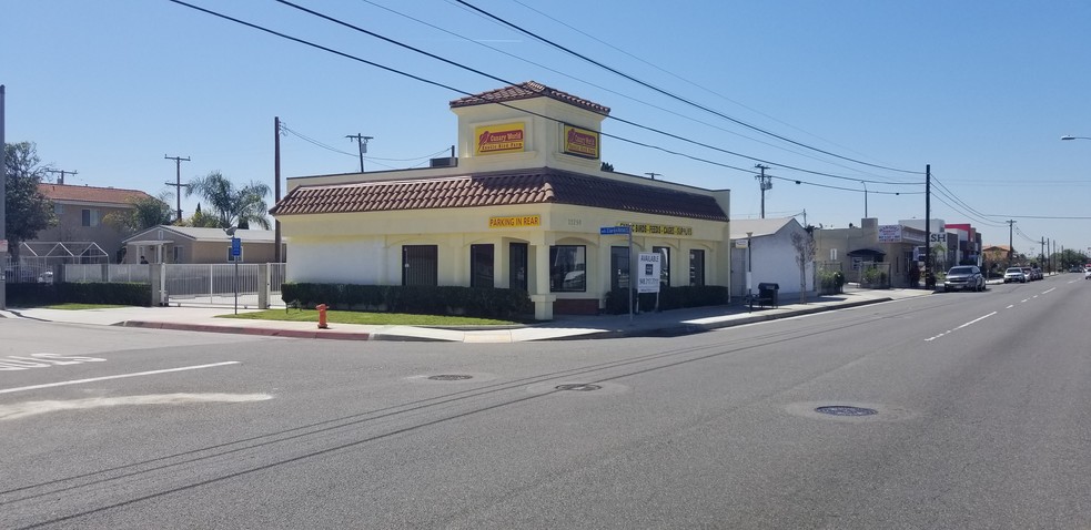 13250 Rosecrans Ave, Norwalk, CA à louer - Photo de l’immeuble – Image 3 sur 10