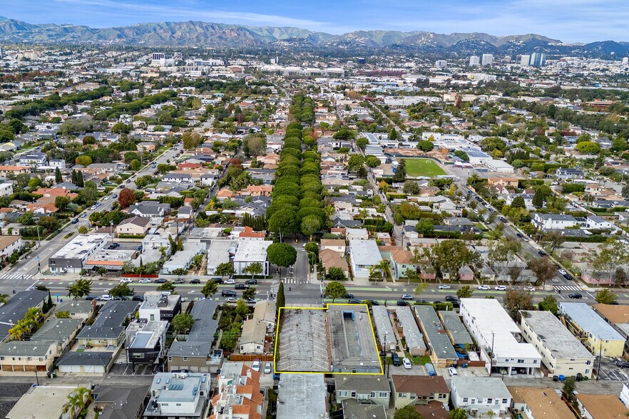 2338 Ocean Park Blvd, Santa Monica, CA à vendre - Photo de l’immeuble – Image 3 sur 16