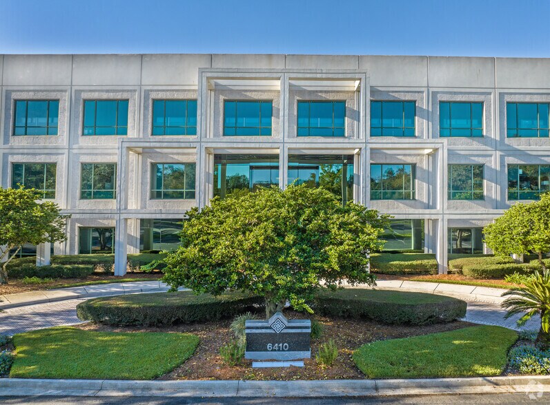 6420 Southpoint Pky, Jacksonville, FL à louer - Photo de l’immeuble – Image 3 sur 14
