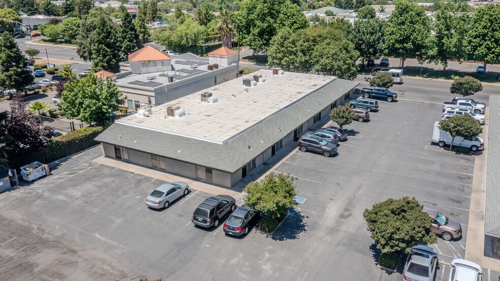 1548 Poole Blvd, Yuba City, CA à louer - Photo de l’immeuble – Image 2 sur 9
