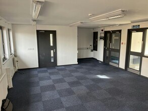 35 Vine St, Coventry à louer Photo intérieure– Image 2 sur 6
