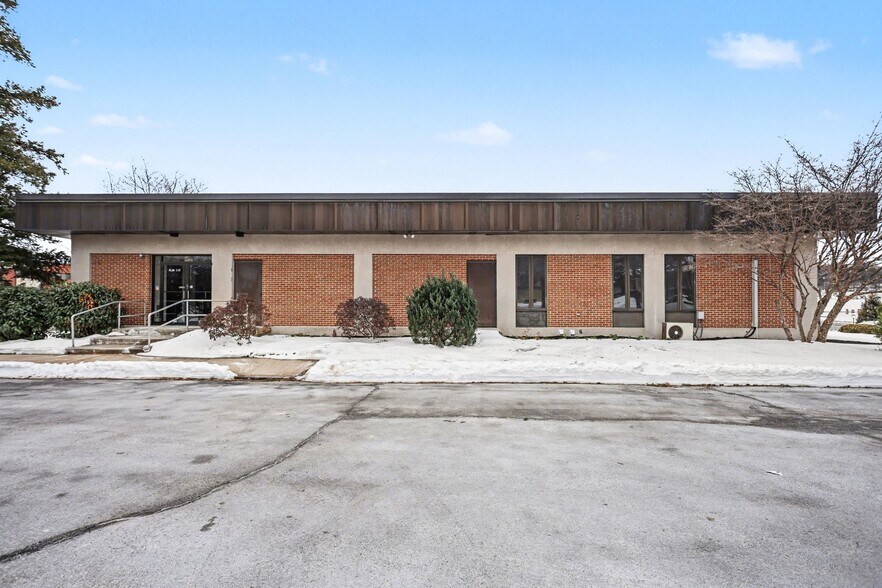 400 Nationwide Dr, Harrisburg, PA à vendre - Photo de l’immeuble – Image 2 sur 44