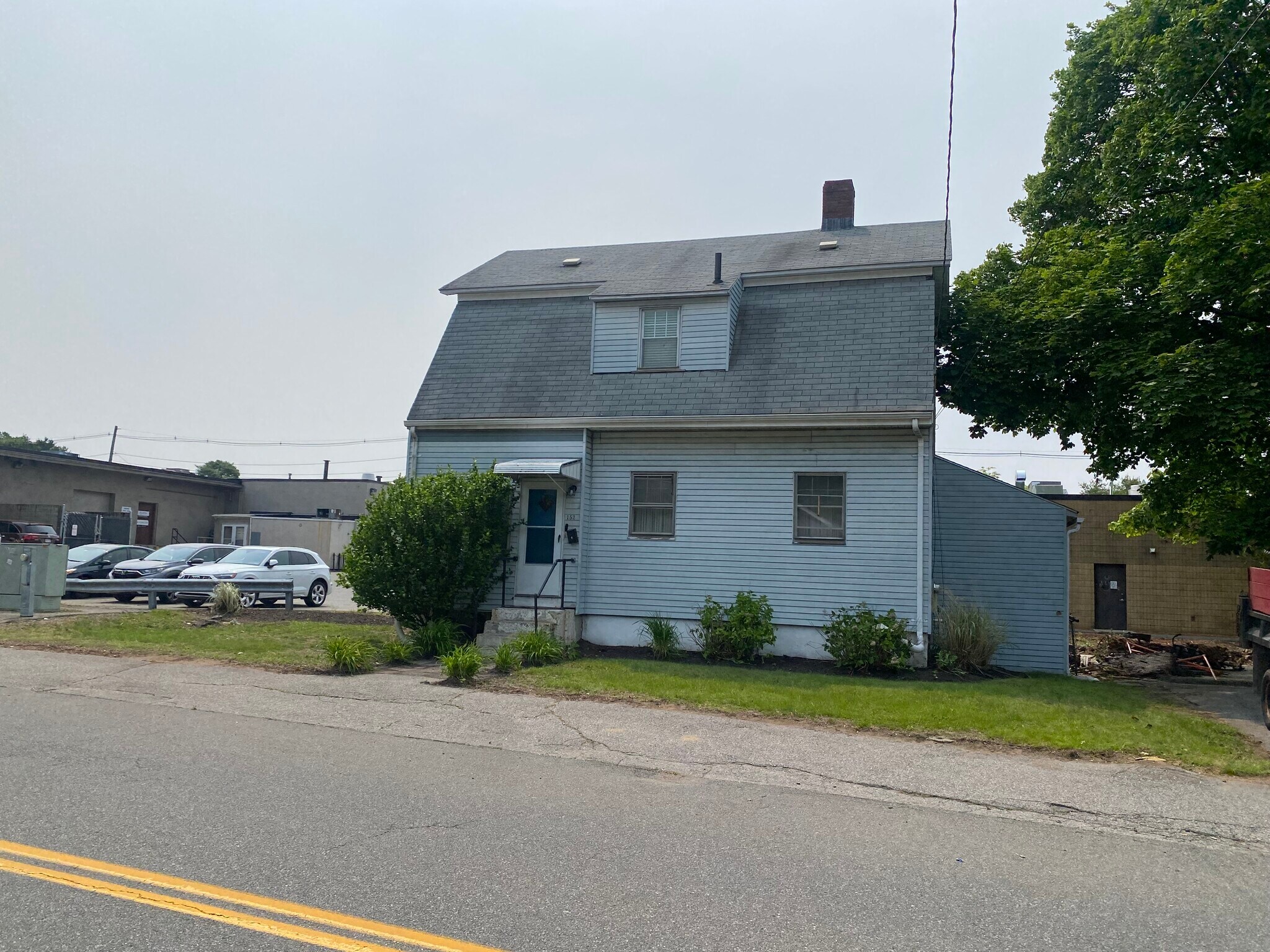152 Central St, Stoneham, MA à louer Photo principale– Image 1 sur 4