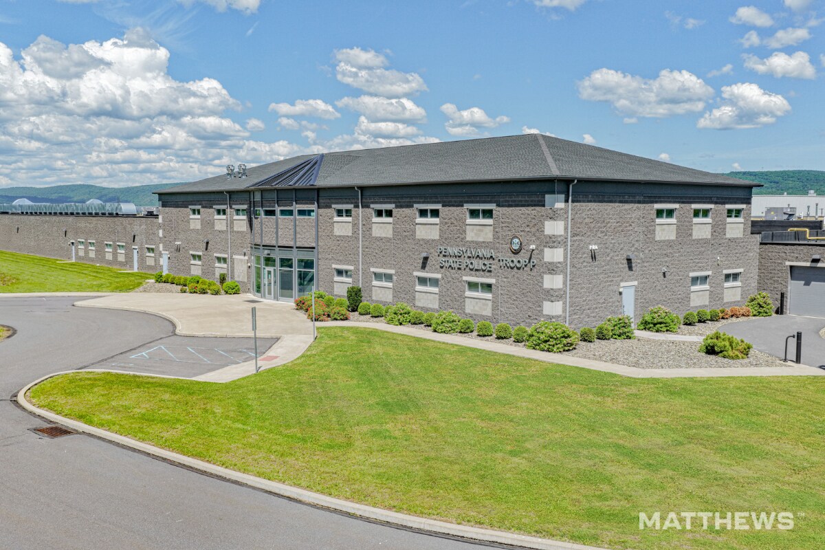 2001 S Valley Pky, Hanover Township, PA à vendre Photo de l’immeuble– Image 1 sur 4