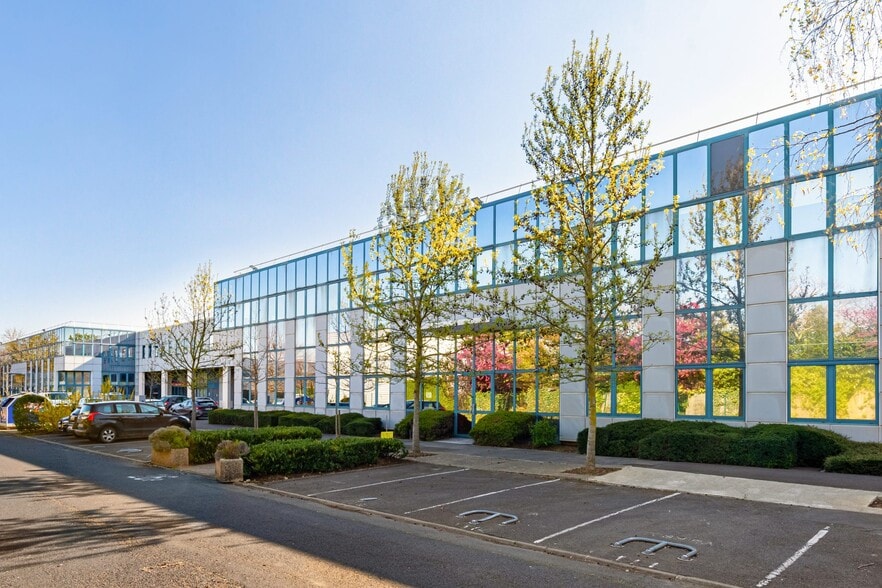 48-66 Avenue Des Pépiniéres, Fresnes à louer - Photo de l’immeuble – Image 1 sur 4