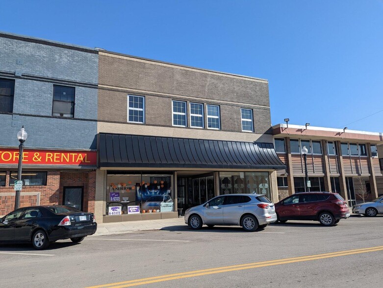 605 Commercial St, Atchison, KS à louer - Photo de l’immeuble – Image 2 sur 2