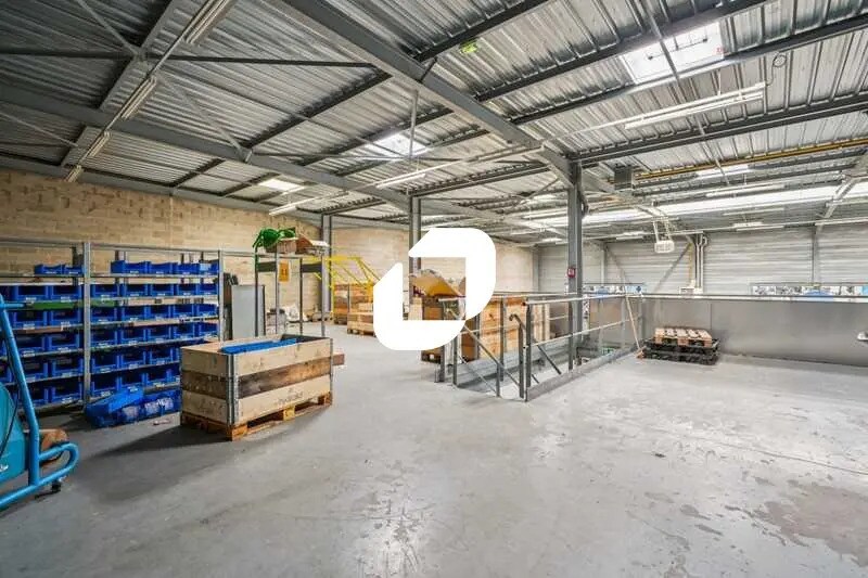 Bureau dans Chilly-Mazarin à louer - Photo de l’immeuble – Image 3 sur 11