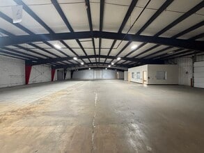 6505 Pulaski Hwy, Rosedale, MD à louer Photo intérieure– Image 2 sur 7