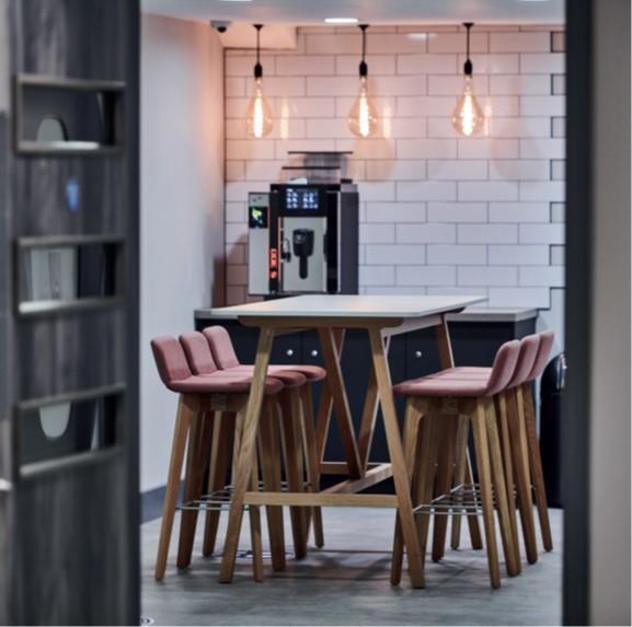 210-222 Hagley Rd W, Oldbury à louer - Photo de l’immeuble – Image 2 sur 8