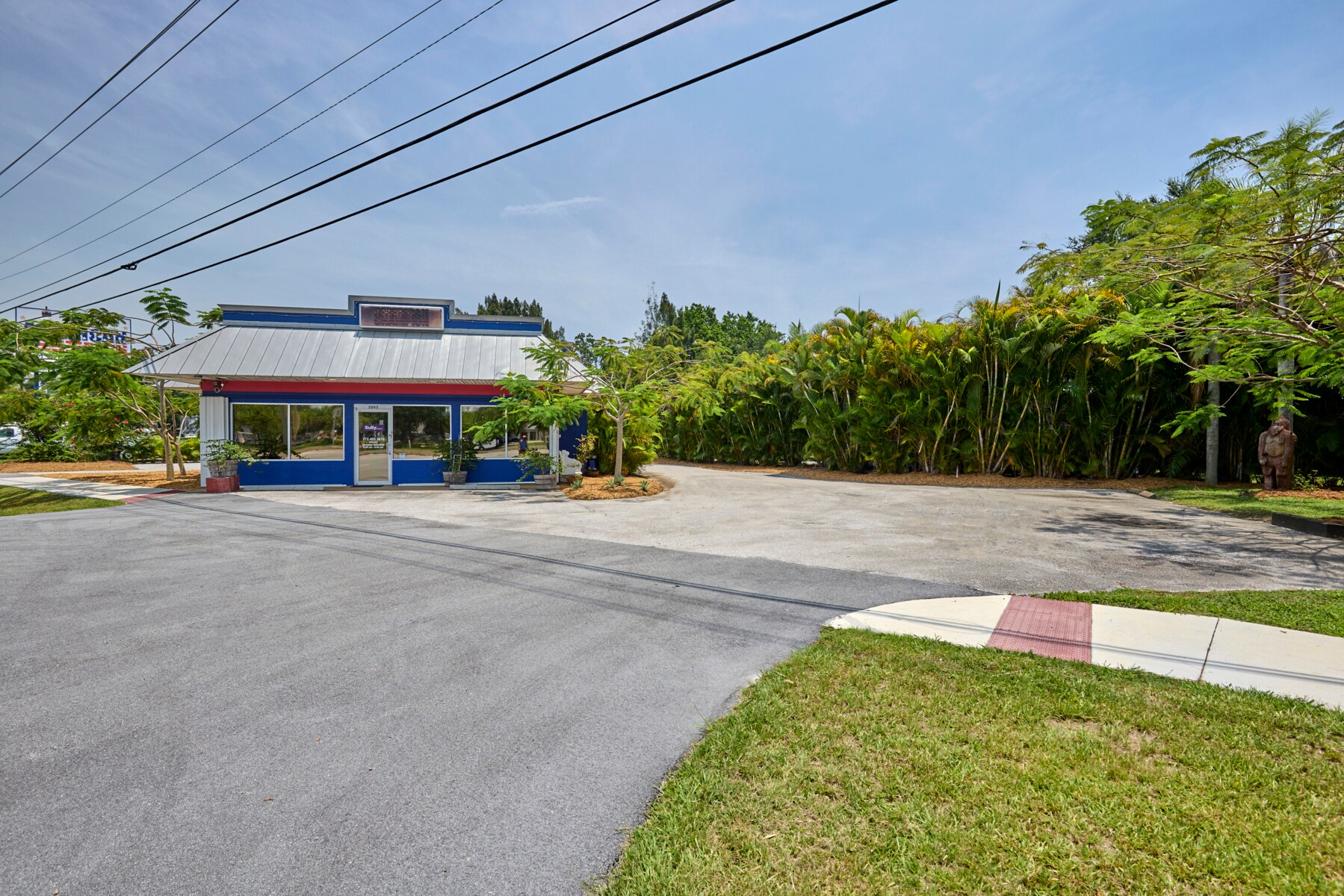 2095 NW Federal Hwy, Stuart, FL à louer Photo de l’immeuble– Image 1 sur 11