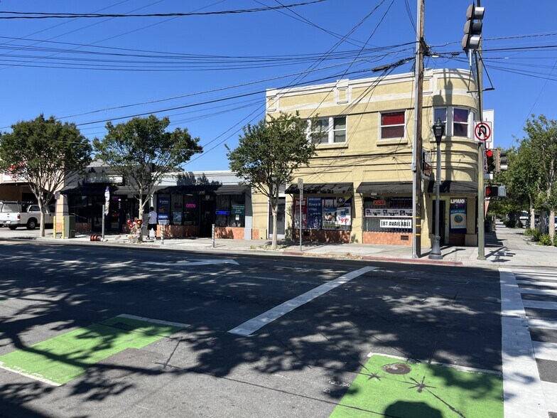 700-702 N 13th St, San Jose, CA à vendre - Photo de l’immeuble – Image 2 sur 19