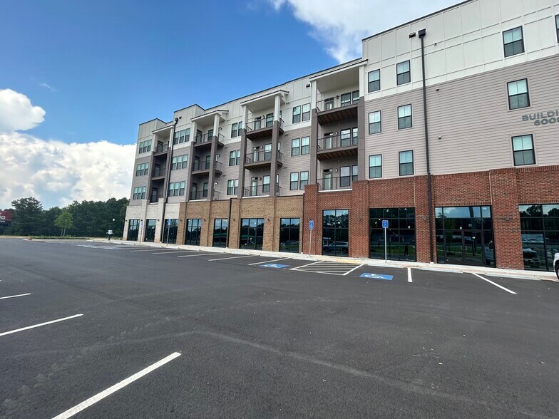 2555 Cobb Pky, Kennesaw, GA à louer - Photo de l’immeuble – Image 2 sur 9