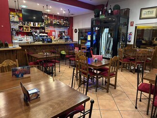 Plus de détails pour Local commercial à louer