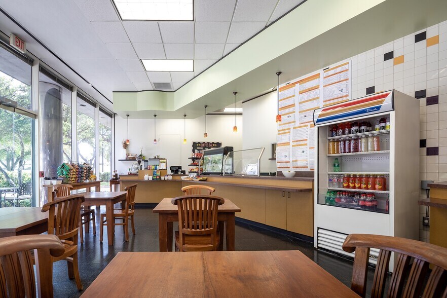 10375 Richmond Ave, Houston, TX à louer - Photo intérieure – Image 2 sur 15