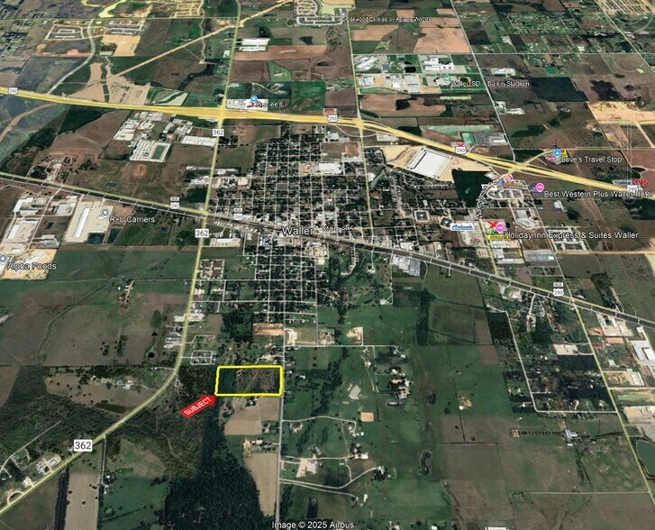 18633 Penick Road, Waller, TX à vendre - Photo principale – Image 1 sur 8