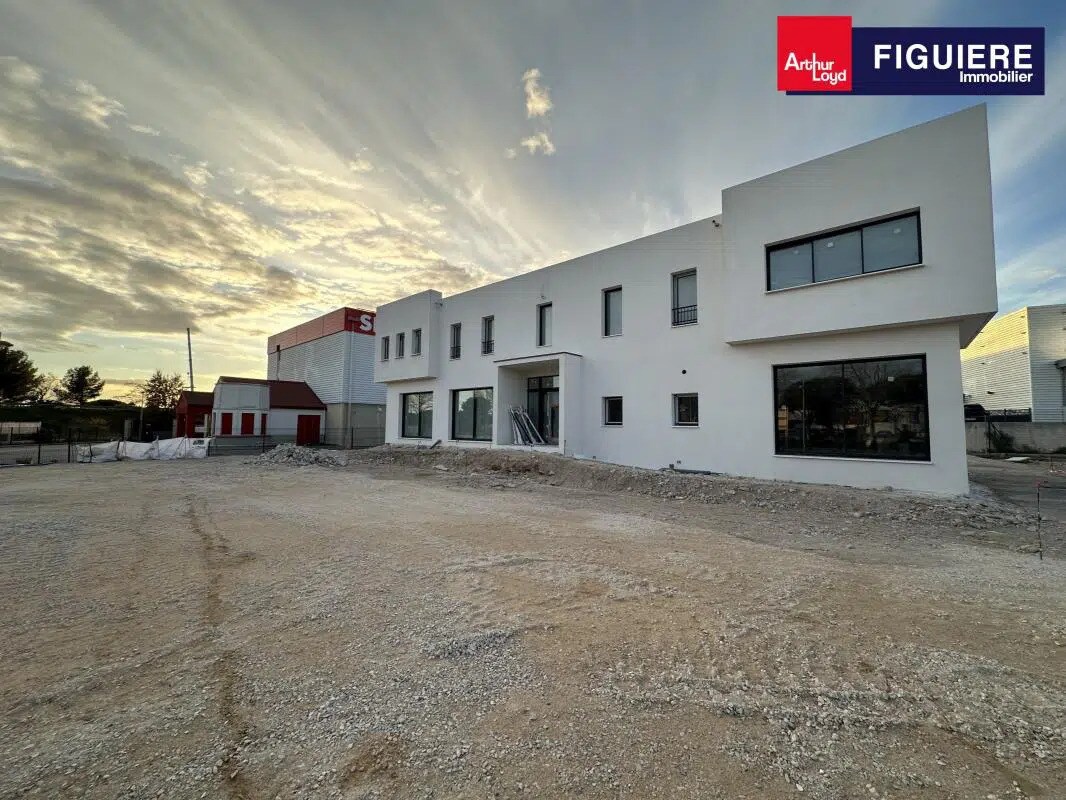 4 Rue François Dumouriez Du Périer, Vitrolles à louer Photo de l’immeuble– Image 1 sur 11