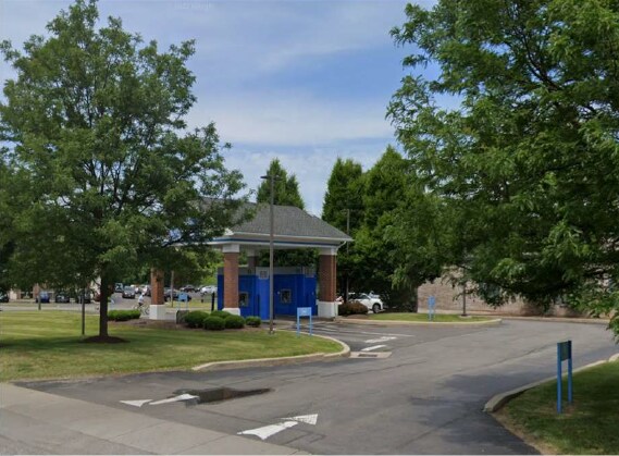 2560 Monroe ave, Rochester, NY à vendre - Photo de l’immeuble – Image 2 sur 4