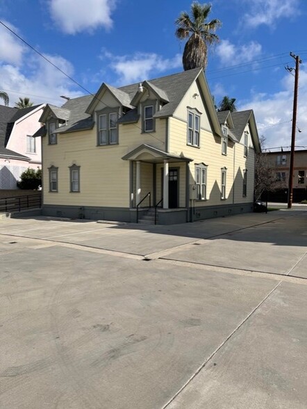 714 N Spurgeon St, Santa Ana, CA à louer - Photo principale – Image 1 sur 19