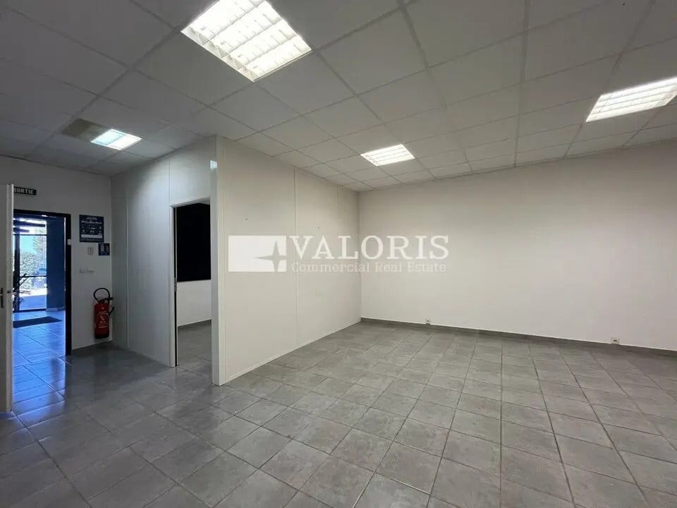 Bureau dans Gémenos à louer Photo intérieure– Image 1 sur 9