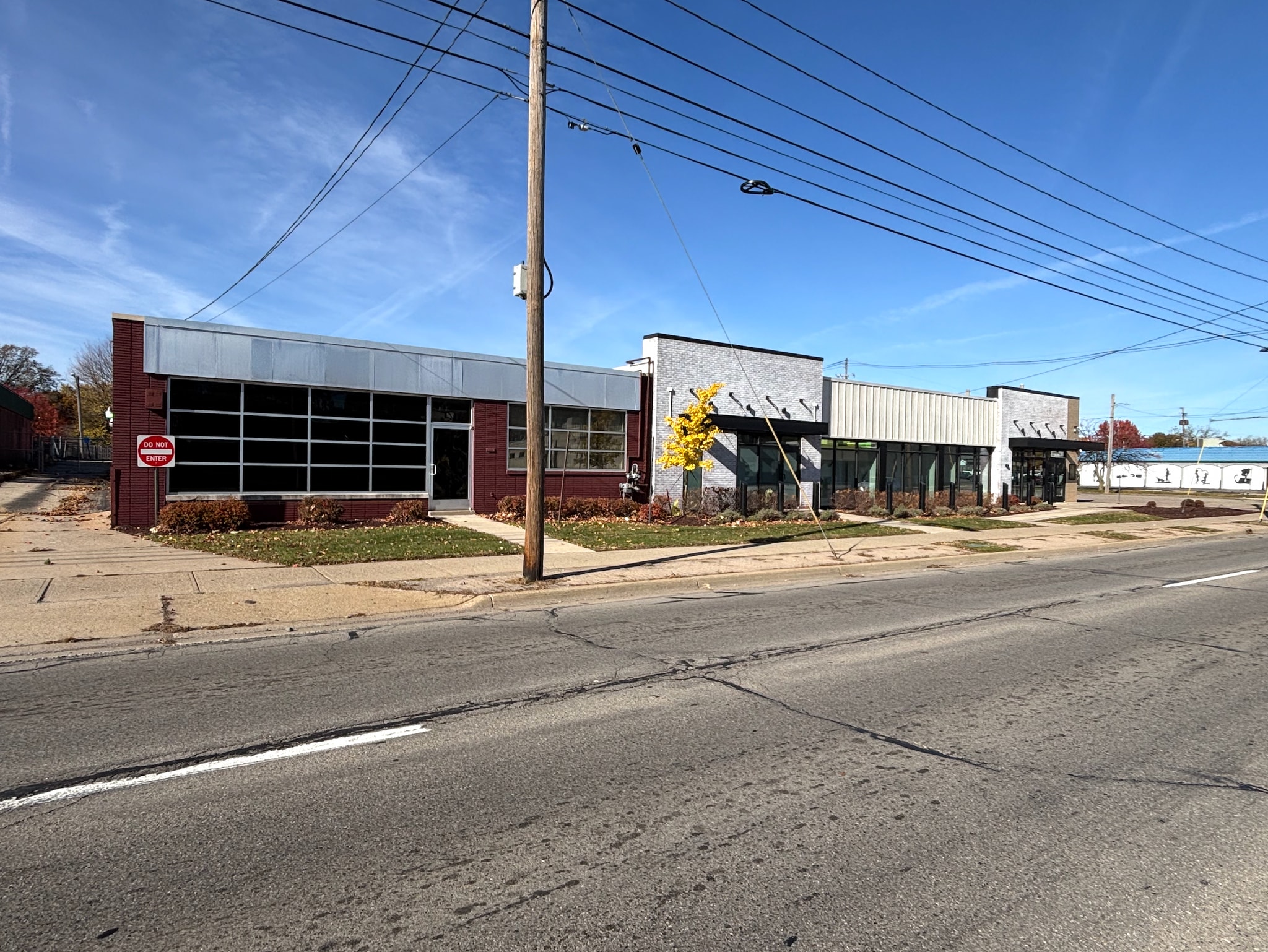 2508-2518 S Cedar St, Lansing, MI à vendre Photo de l’immeuble– Image 1 sur 11