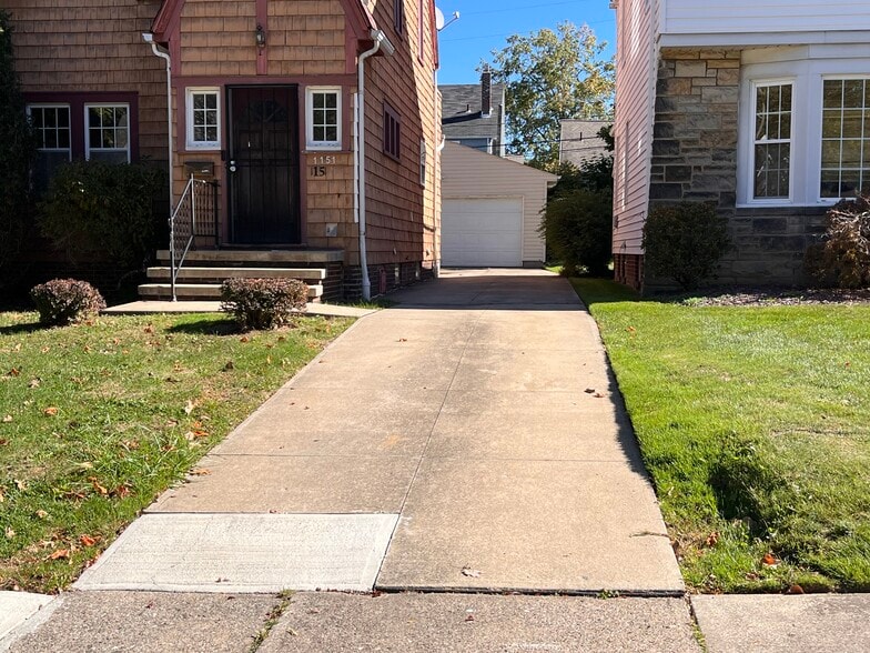 Cleveland Suburban Cash Flow portefeuille de 7 biens à vendre sur LoopNet.fr - Photo de l’immeuble – Image 2 sur 68