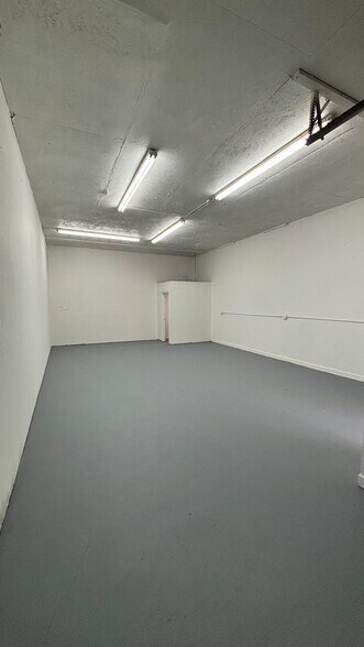 701 NE 1st Ave, Pompano Beach, FL à louer - Photo de l’immeuble – Image 2 sur 6