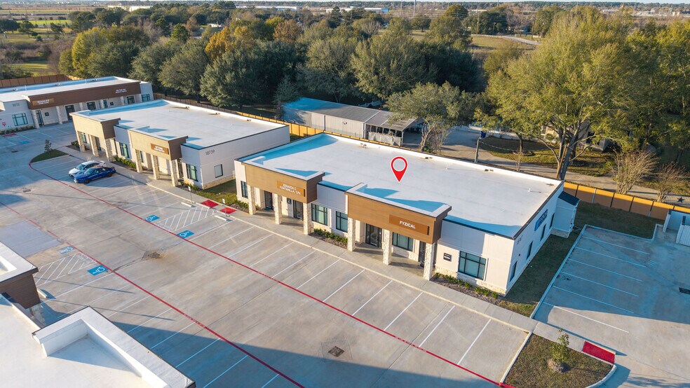 18747 Mueschke Rd, Cypress, TX à louer - Photo de l’immeuble – Image 3 sur 13