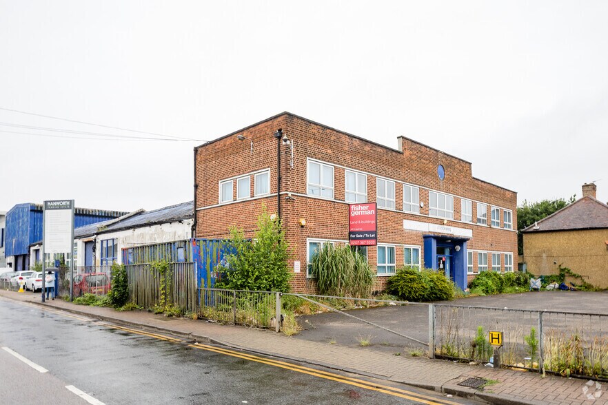 82-84 Hampton Rd W, Feltham à vendre - Photo de l’immeuble – Image 2 sur 2